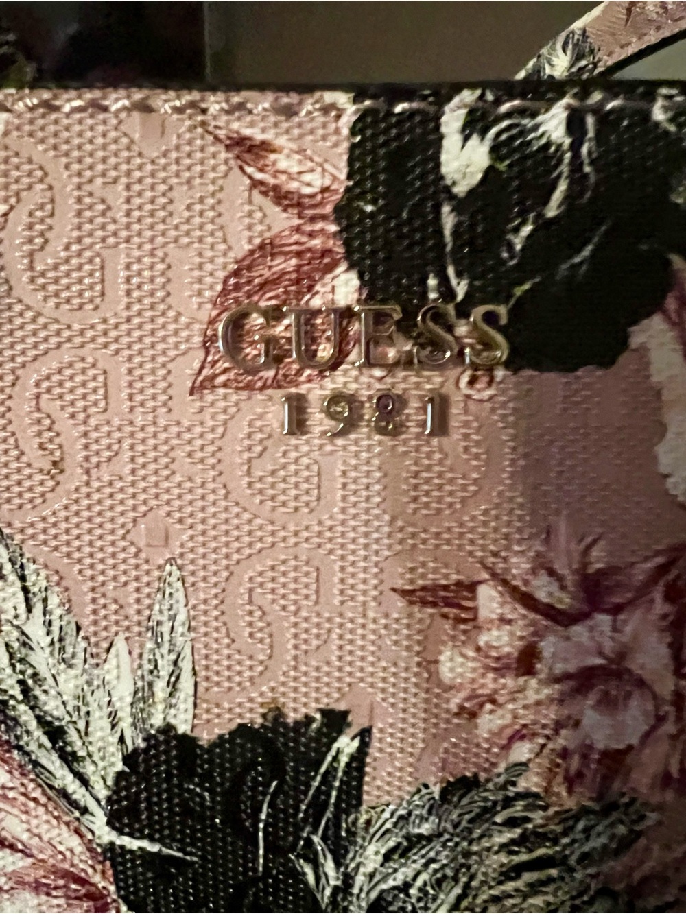 GUESS Pink Floral Top-Handle Satchel with Black Accents set, wallet - Picture 5 of 9